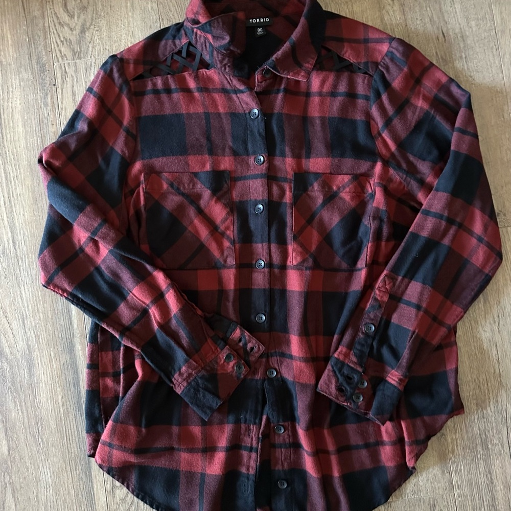 Torrid Women's Red and Black Plaid Button Down Shirt